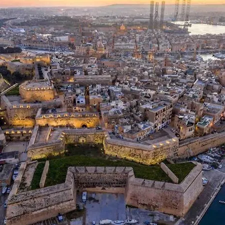 דירה Sea Front With Valletta Views Kalkara