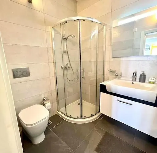 Sea Front With Valletta Views Apartamento